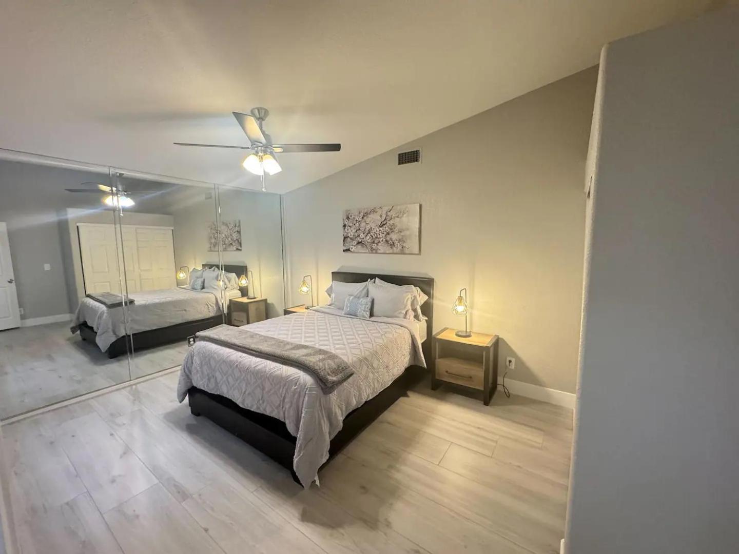 Delightful 4 Bedroom House With Pool! Casa de férias Las Vegas